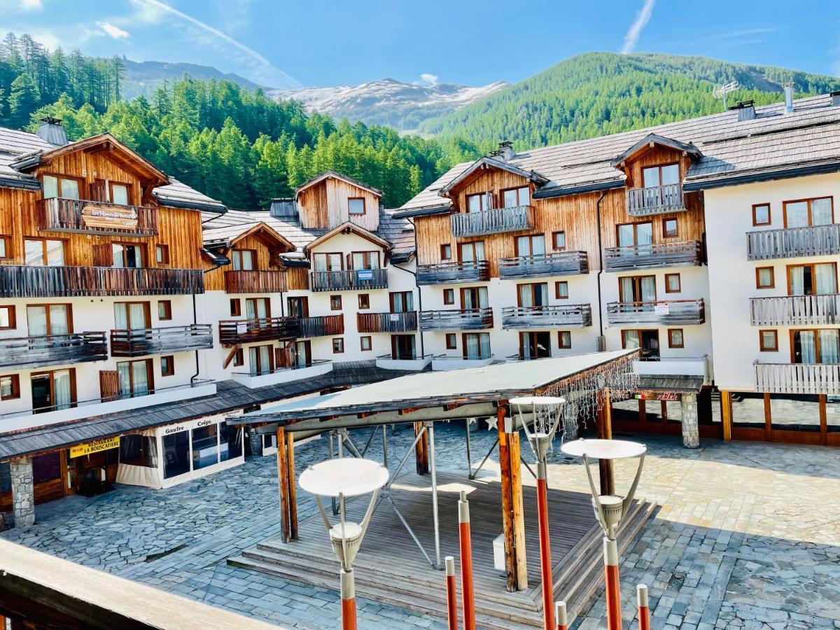 Les Orres 6 Places Coeur De Station Avec Piscine Luaran gambar